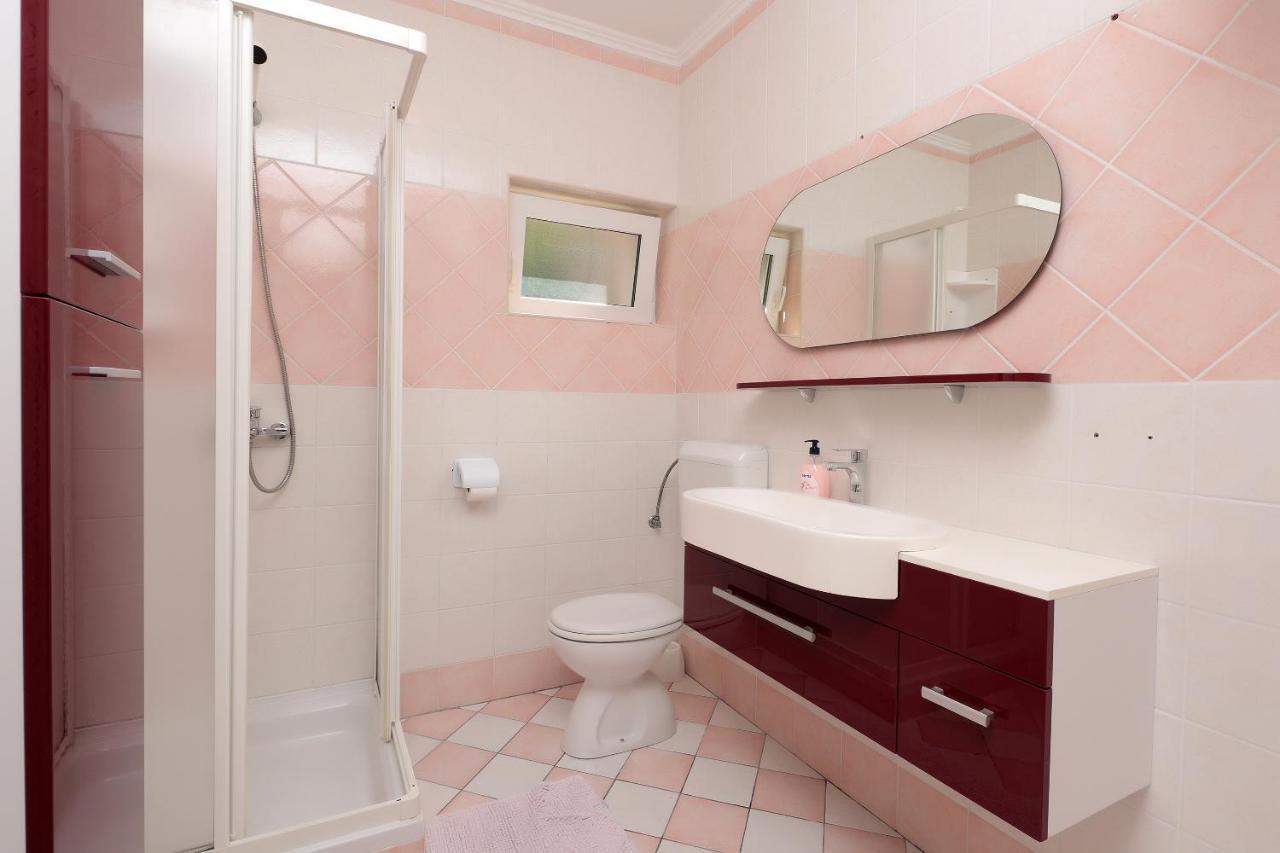 Apartments Lola Novalja Dış mekan fotoğraf