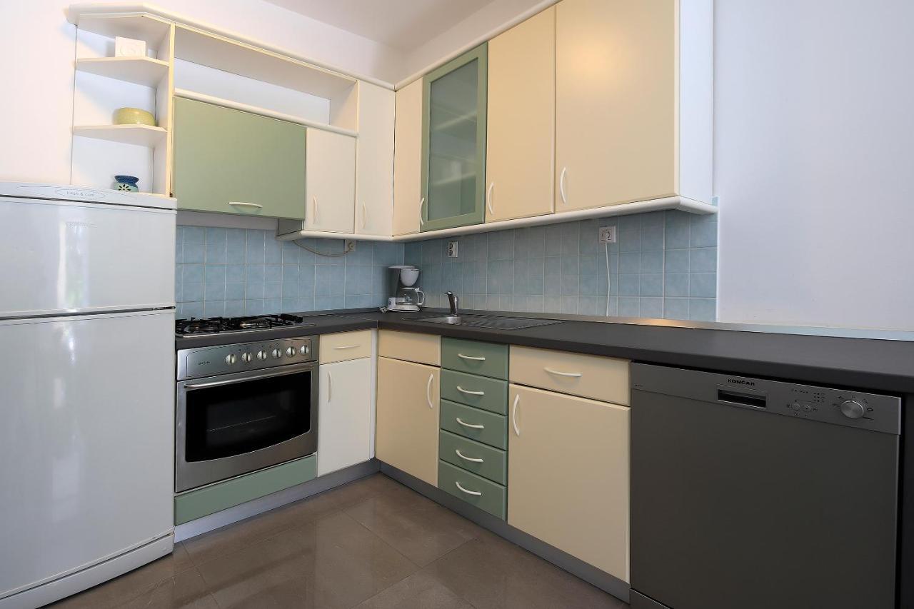 Apartments Lola Novalja Dış mekan fotoğraf