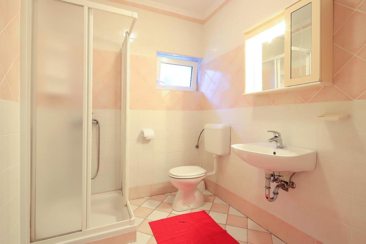 Apartments Lola Novalja Dış mekan fotoğraf