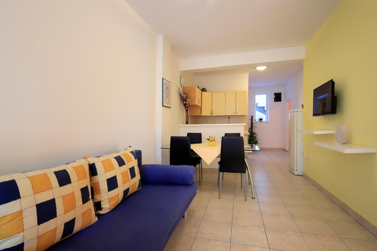 Apartments Lola Novalja Dış mekan fotoğraf