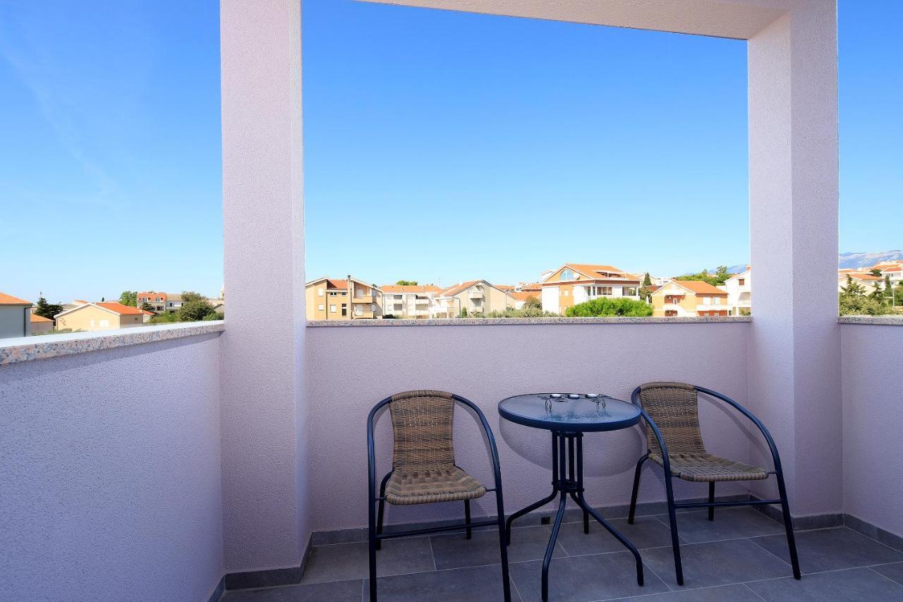 Apartments Lola Novalja Dış mekan fotoğraf